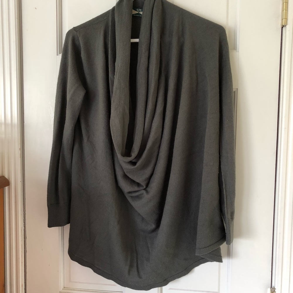 525 America gray comfy sweater.